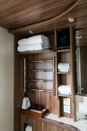 Deluxe Dört Kişilik Oda