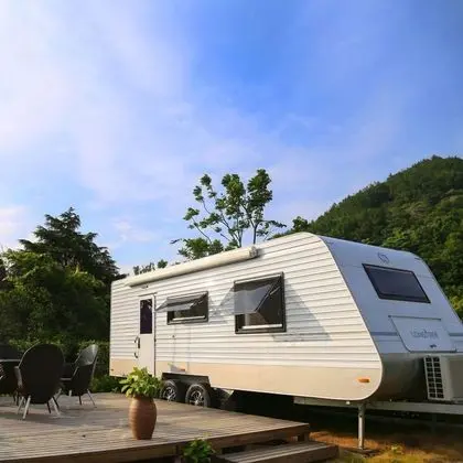 Deluxe Üç Kişilik Oda, Bahçe Manzaralı