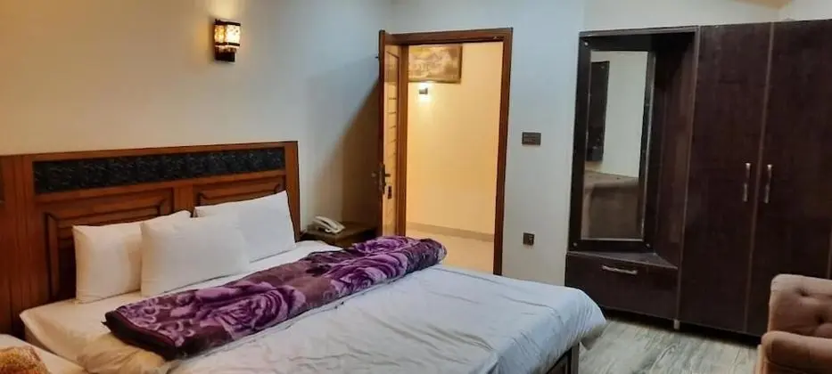 Deluxe Tek Büyük Yataklı Oda