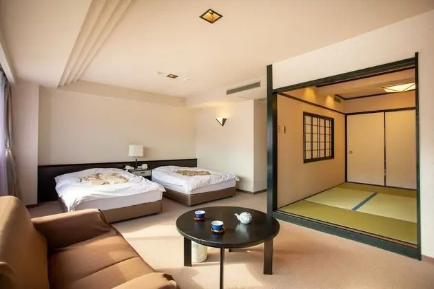 Traditional Oda (Japanese Style, Family)