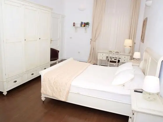 One Bedroom Apartment for 2 people Secret I