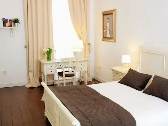 One Bedroom Apartment for 2 people Secret I