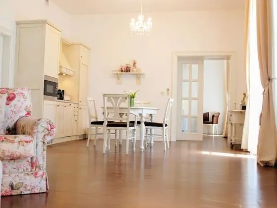 One Bedroom Apartment for 2 people Secret I