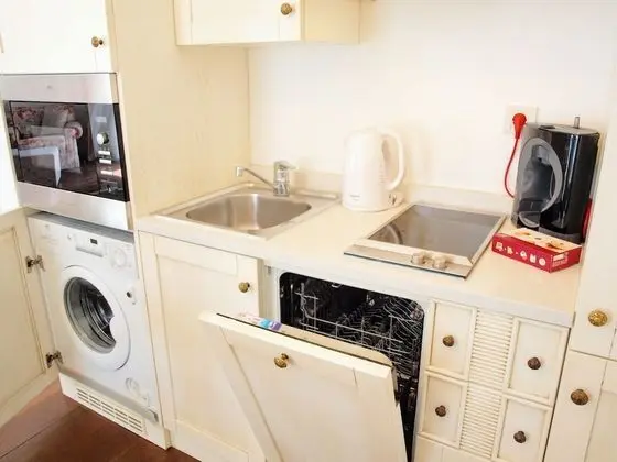 One Bedroom Apartment for 2 people Secret I