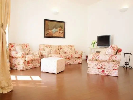 One Bedroom Apartment for 2 people Secret I