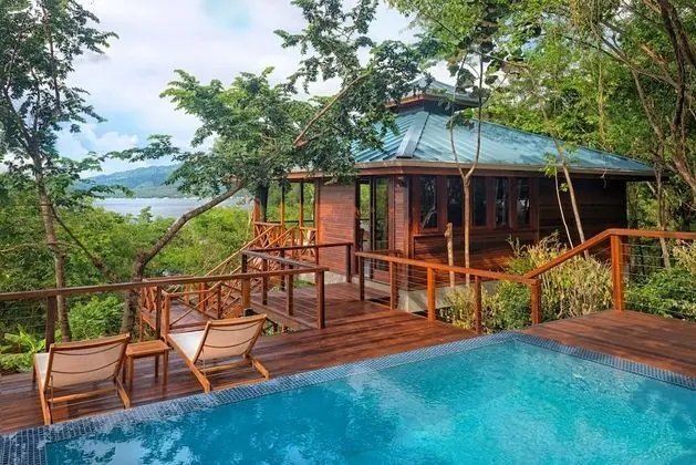 Villa (Peninsula Ylang Ylang I)