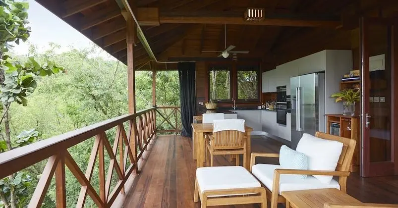 Villa (Peninsula Ylang Ylang I)