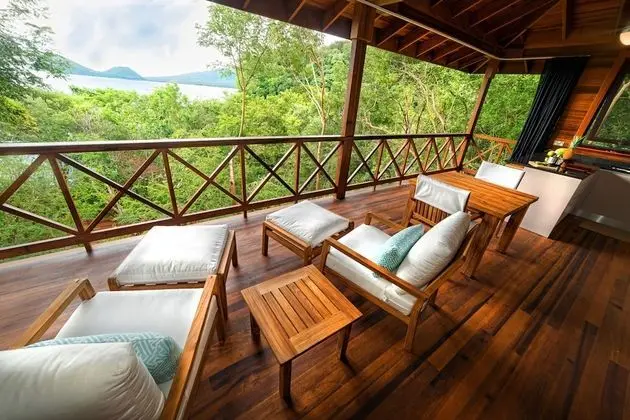 Villa (Peninsula Ylang Ylang I)