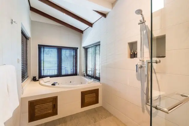 6-Bedroom Villa with Private Pool