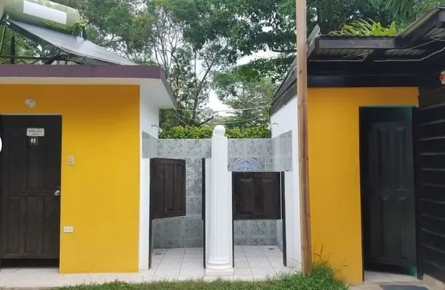 Basic Kulübe, Sigara İçilmez, Bahçe Manzaralı