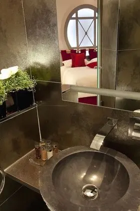 Tek Büyük Yataklı Oda (Opera Garnier with Jacuzzi )