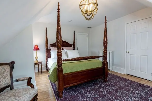 Room, 1 Queen Bed (Brandt)