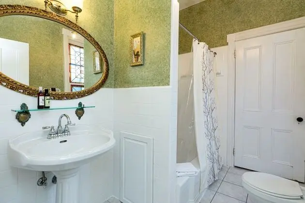Room, 1 Queen Bed (Limestone)