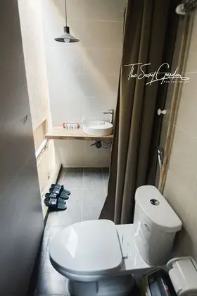 Comfort Dört Kişilik Oda, Özel Banyo