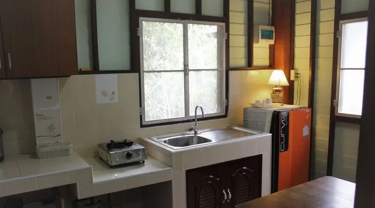 Deluxe Bungalov, 1 Çift Kişilik Yatak, Sigara İçilmez, Havuz Manzaralı