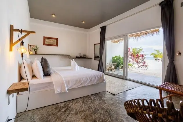 Deluxe Double Beach Front