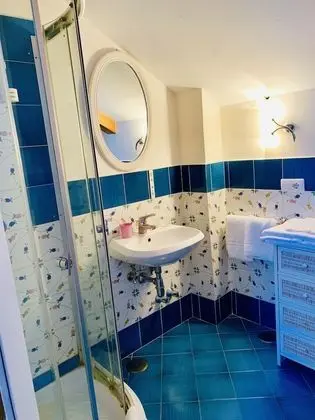Standard Tek Büyük Yataklı Oda, Banyolu/Duşlu