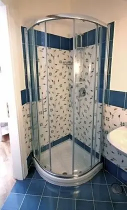 Standard Tek Büyük Yataklı Oda, Banyolu/Duşlu