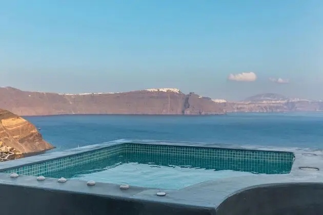 Süit, Sıcak Su Küveti (Legend, Caldera View)
