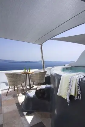 Süit, Sıcak Su Küveti (Legend, Caldera View)