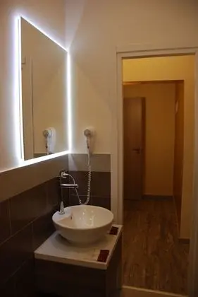 Deluxe Üç Kişilik Oda, Özel Banyo
