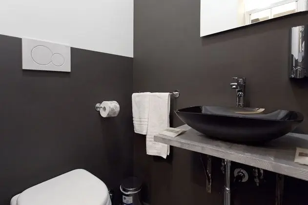 Deluxe Tek Büyük Yataklı Oda, 1 Çift Kişilik Yatak, Sigara İçilmez, Bahçe Manzaralı