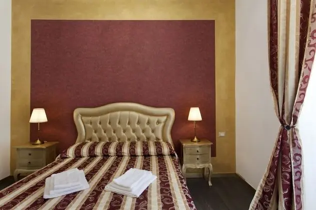 Deluxe Üç Kişilik Oda, Birden Çok Yatak, Sigara İçilmez, Bahçe Manzaralı