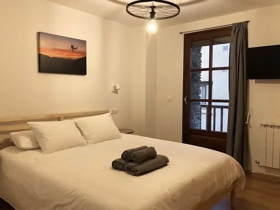 Tek Büyük Yataklı Oda, Ortak Banyo