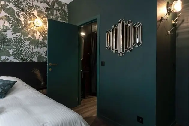 Design Tek Büyük Yataklı Oda, Banyolu/Duşlu