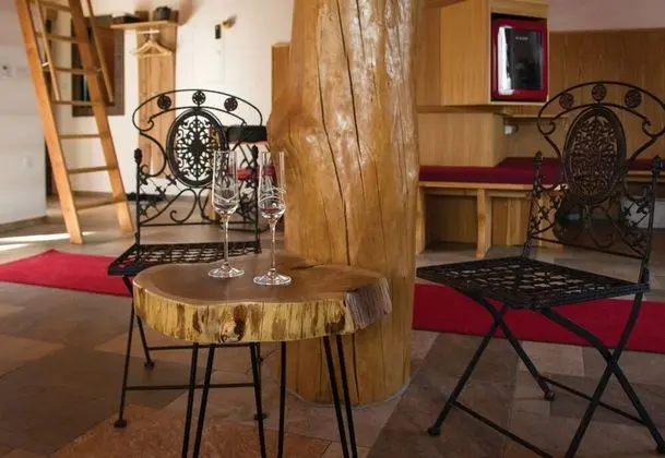 Family House, 2 Double Beds, Garden Area (Secret Wellness Pool Sauna and)