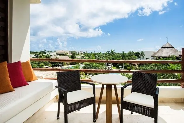 Junior Suite Double Partial Ocean View