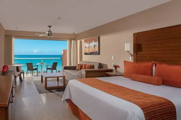 Preferred Club Junior Suite Ocean Front