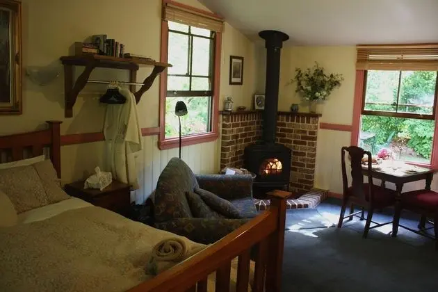 Maids Suite