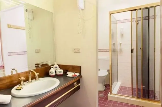 Maids Suite