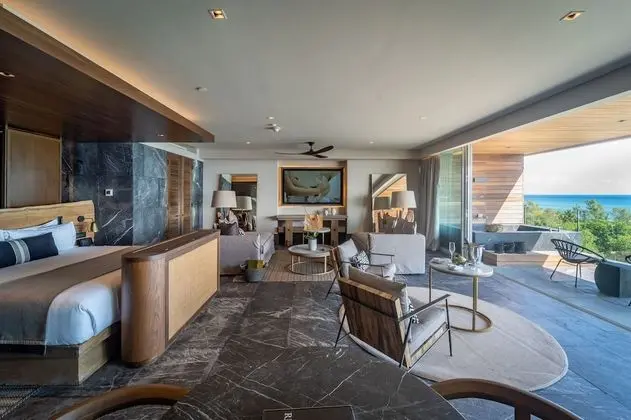 Master Suite Ocean Front