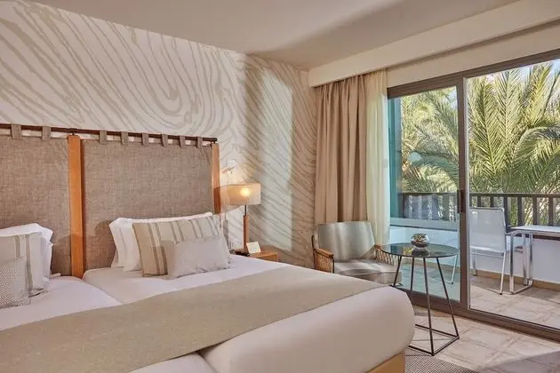 Deluxe Oda (Front Ocean View) (Preferred Club)
