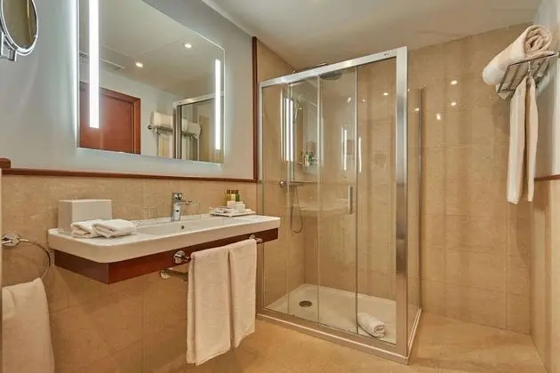 Preferred Club Junior Suite Frontal Sea View (3 Adults)