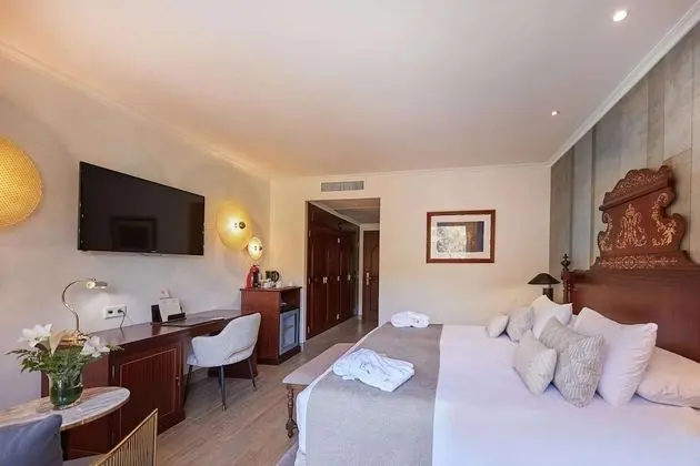 Deluxe Tek Büyük Yataklı Oda