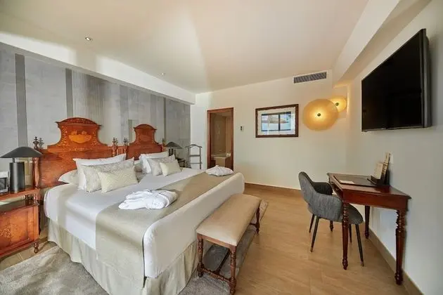 Preferred Club Master Suite Frontal Sea view 3 Adults