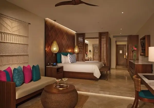 Junior Suite Tropical View King