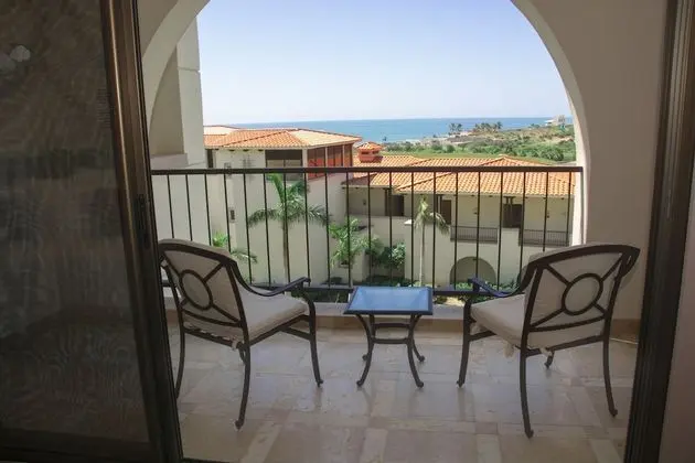 Junior Suite Garden View King