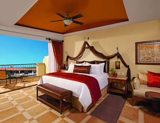 Junior Suite Ocean View King