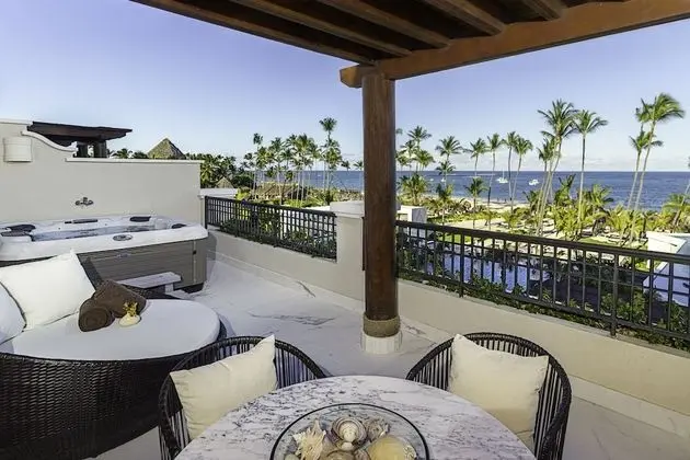 Preferred Club Master Suite Ocean Front
