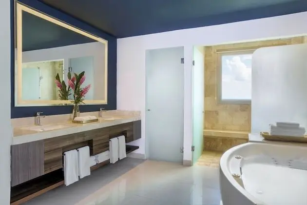 Club Master Suite