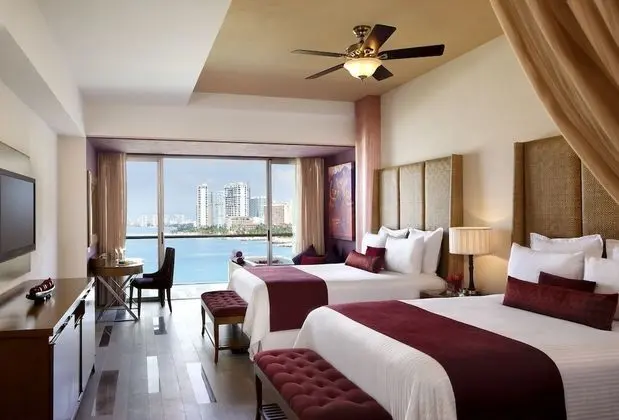 Preferred Club Junior Suite Ocean View Double