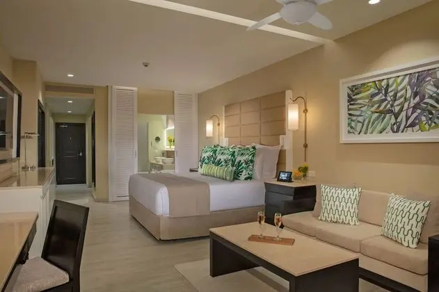 Junior Suite Ocean View King