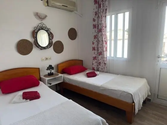 Aile Odası, Bahçe Manzaralı