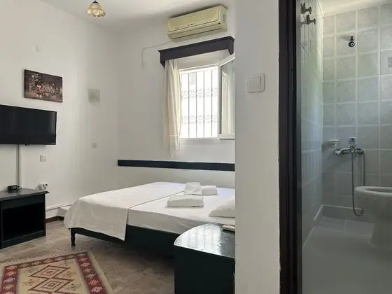 Standard Tek Büyük veya İki Ayrı Yataklı Oda