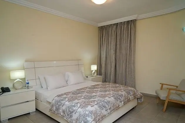 Deluxe Süit, Sigara İçilmez