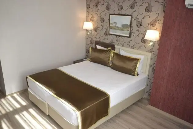 Tek Kişilik, Şehir Manzaralı